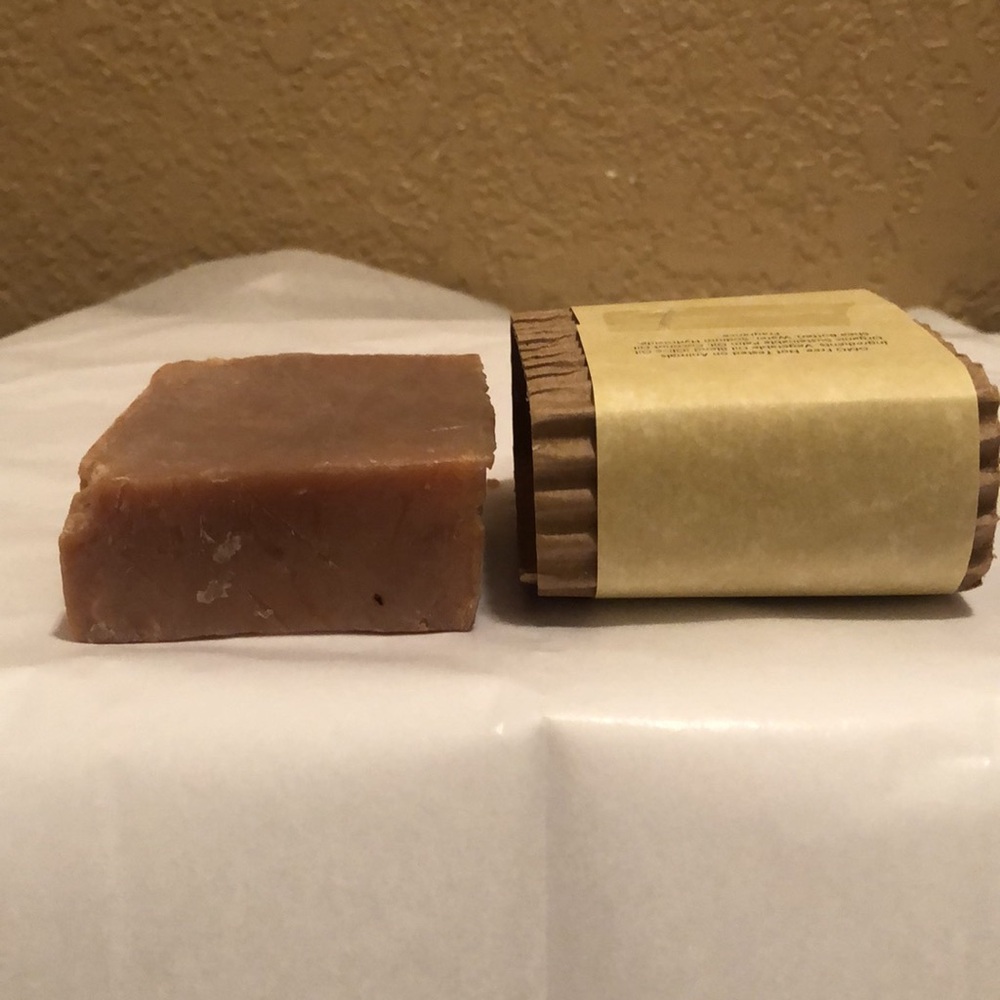 New unused Antique Sandalwood Handmade Soap. The bar is approximately 5 ounces. - Picture 14 of 16